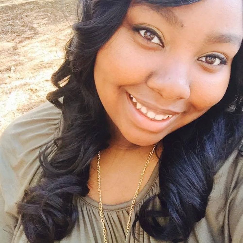 Meet your Posher, Kayla